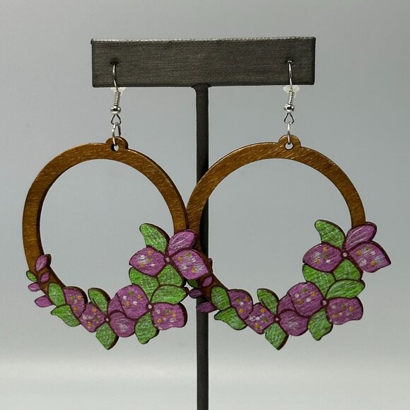 3/$30 Hoop Dangle Earring Pierced Brown Wooden Floral Wreath Boho 2.75" - Picture 3 of 8